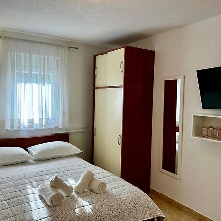 Dinka Apartment Trogir Exteriör bild
